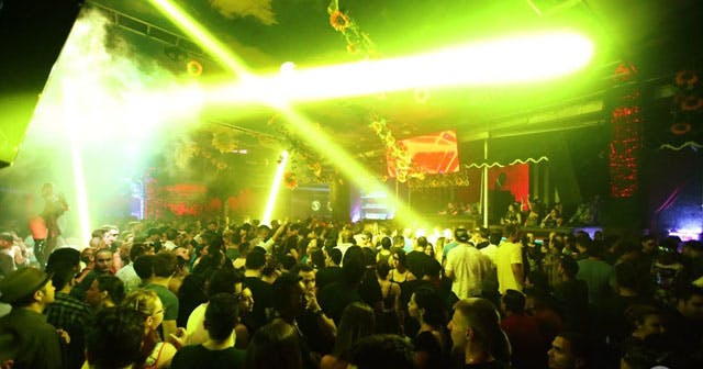 Club Space Miami - Bottle Service and VIP Table Booking